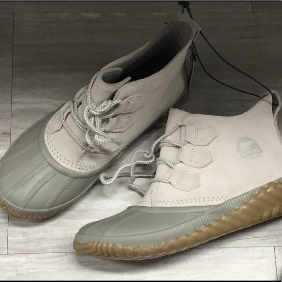 Sorel Out N About Plus Boots waterproof. - Picture 10 of 11